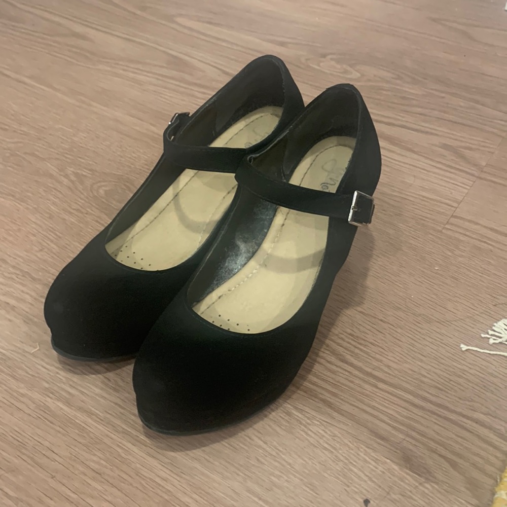 Black Mary Jane wedges